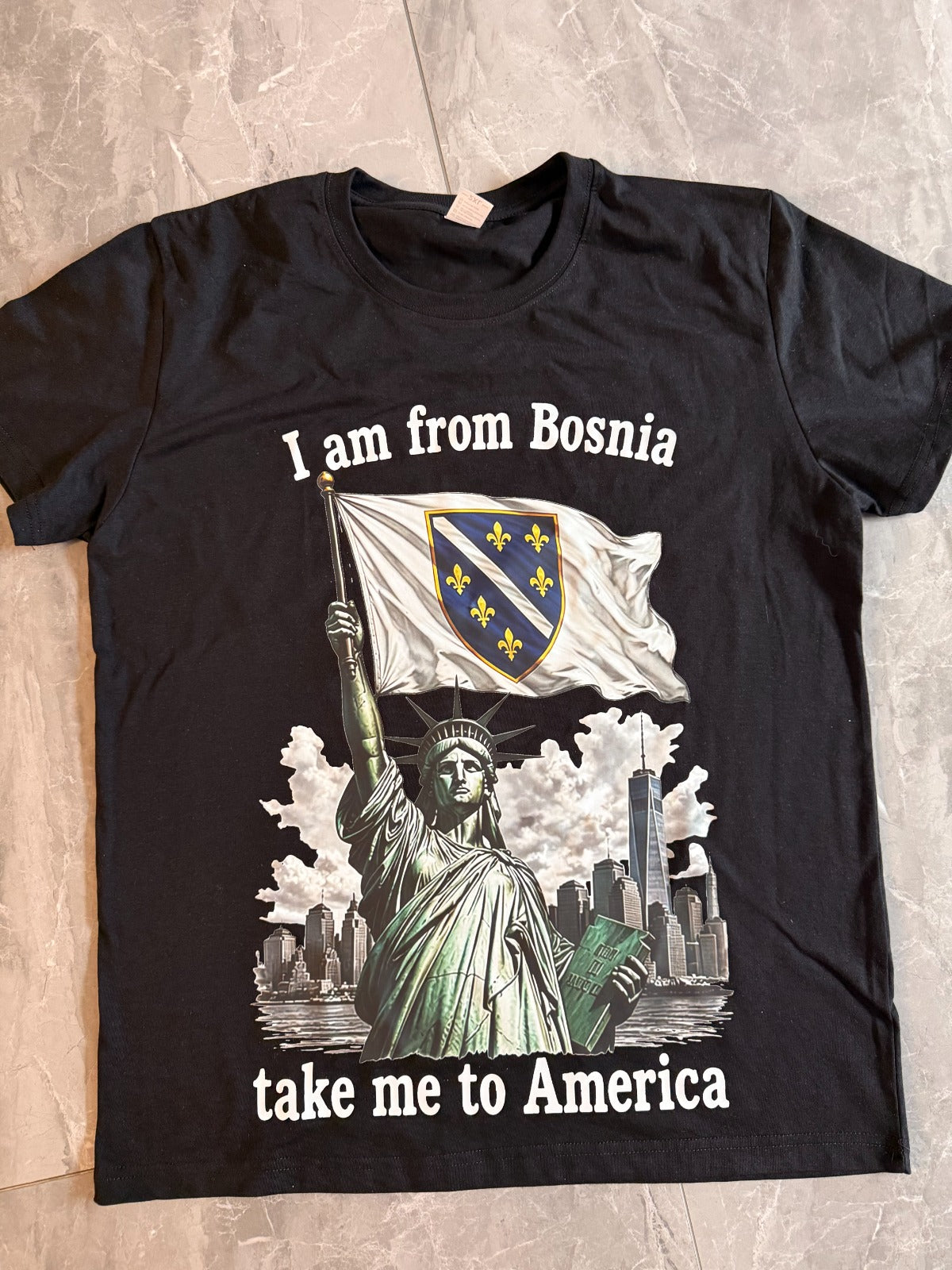 I am from Bosnia Shirt Schwarz